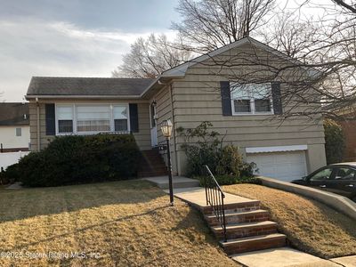 16 Howe St, Staten Island, NY, 10310