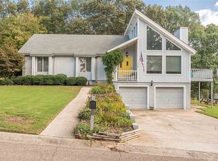 117 Creekpoint Rd, Florence, AL 35630