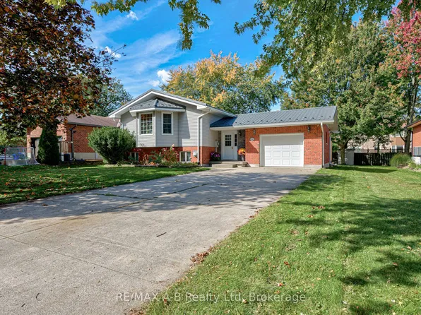 224 Morenz Dr, West Perth, ON N0K 1N0