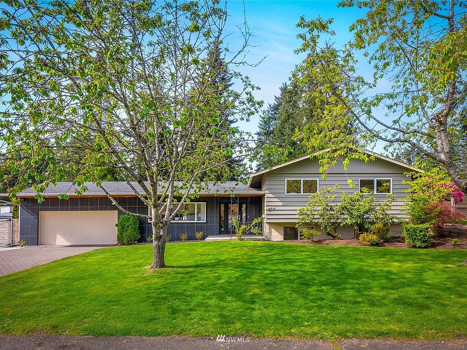 Welcome to this stunning renovated home in the sought-after Marine Hills neighborhood. 