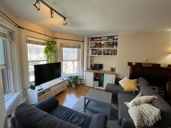 393 Marlborough St APT 7, Boston, MA 02115