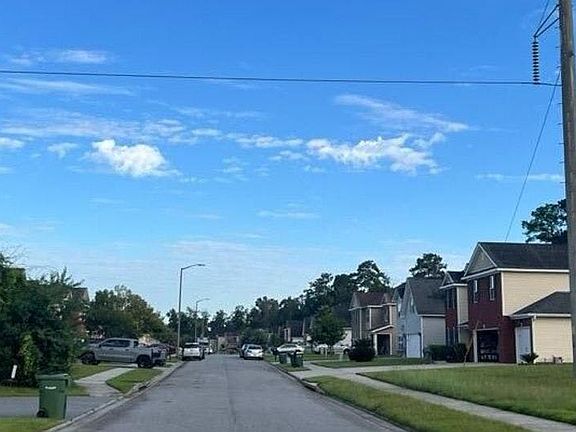 4th image of 37 Litchfield Dr
