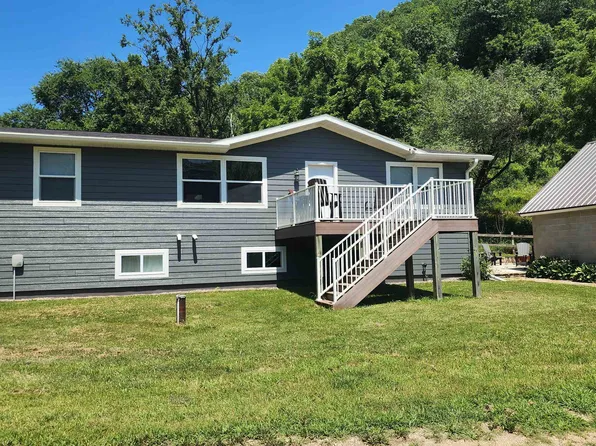 41180 Sleepy Valley Ln, Boscobel, WI 53805