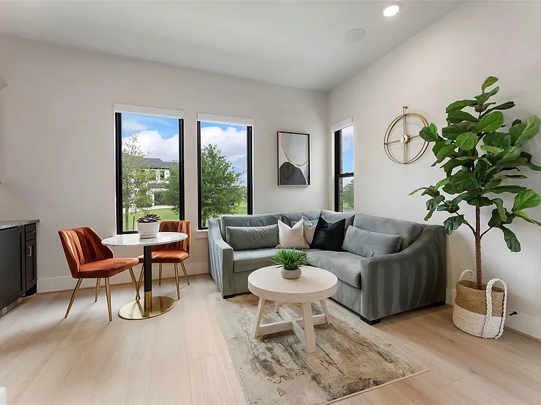 2118 Bennet Ct — Photo 34