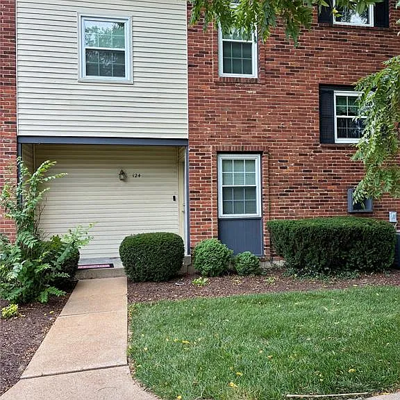 124 Conway Cove Dr — Photo 1