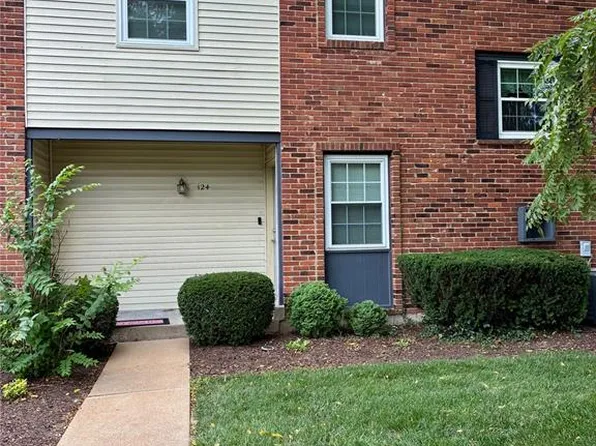 124 Conway Cove Dr, Chesterfield, MO 63017