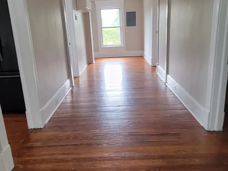 212 Summit St #B — Photo 7