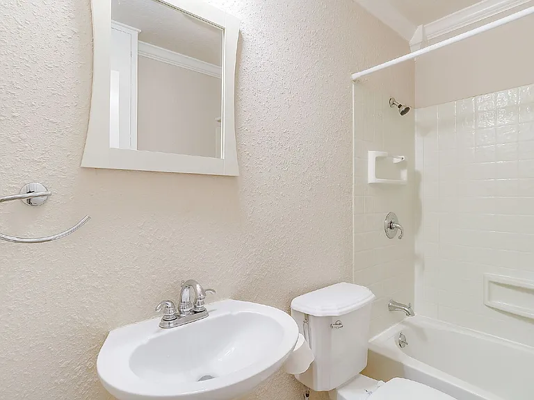 4713 Kilpatrick Ave — Photo 17