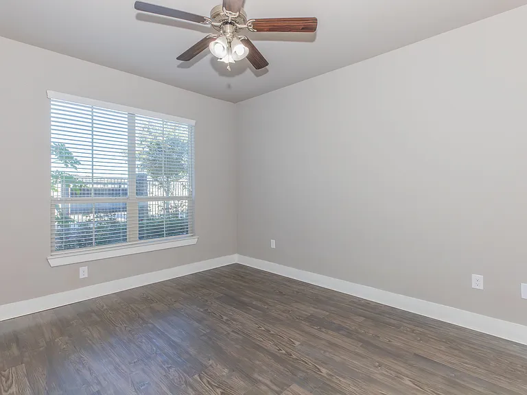 Lodge at Guadalupe Apartments LP — Photo 21