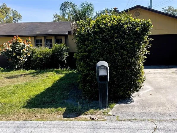 2055 Avenue C, Mulberry, FL 33860