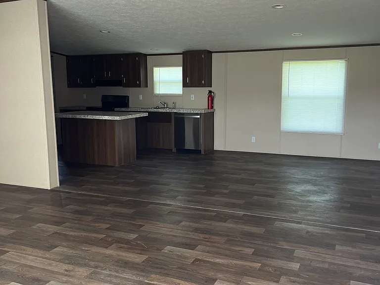 553 Providence Church Rd — Photo 11