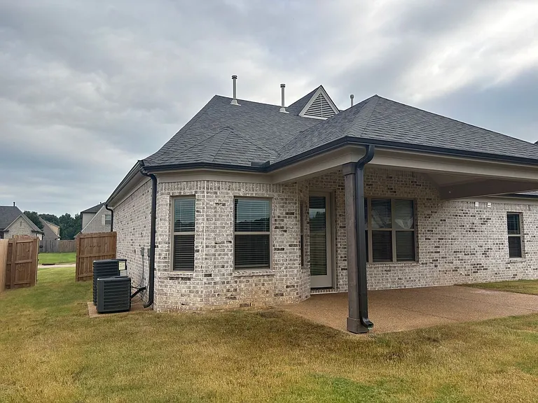 340 Chesnut Ridge Cv — Photo 12