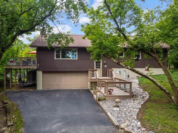 N3153 Center STREET, Lake Geneva, WI 53147