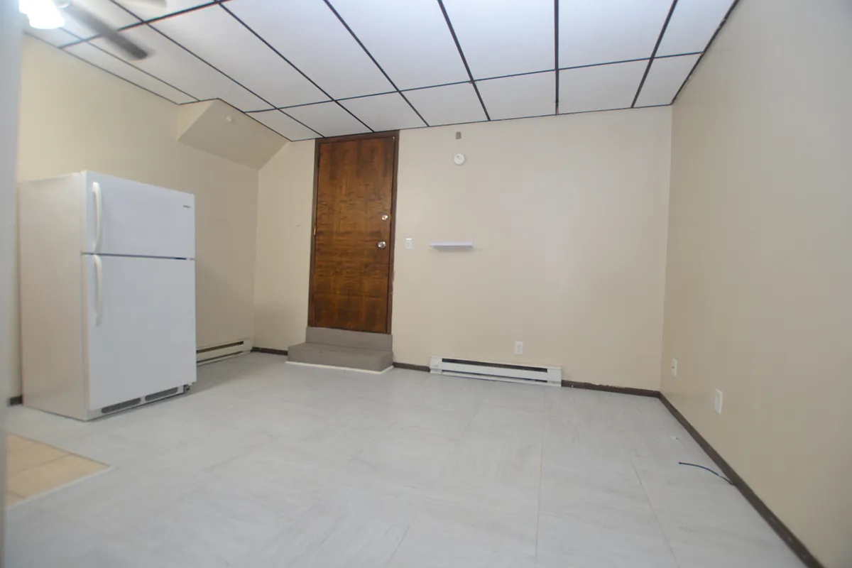 Building Photo - 625 Market St #2