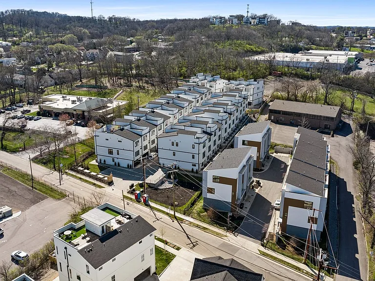 223 Oceola Ave #21 — Photo 88