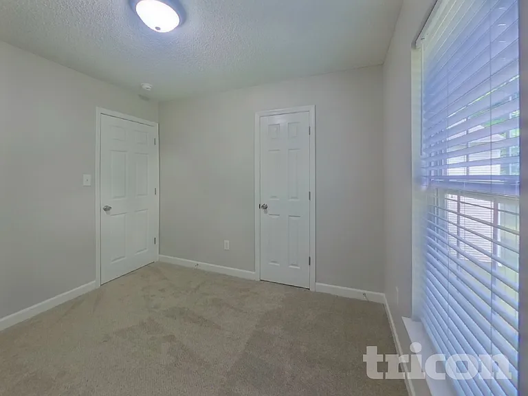 4940 Hopewood Ln — Photo 12