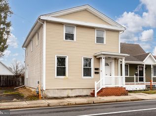 12 Elizabeth St, Pemberton, NJ 08068