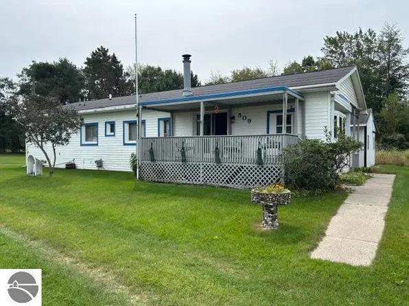 509 Bridge St, East Tawas, MI 48730
