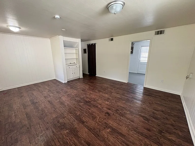 4131 Klepinger Rd — Photo 9