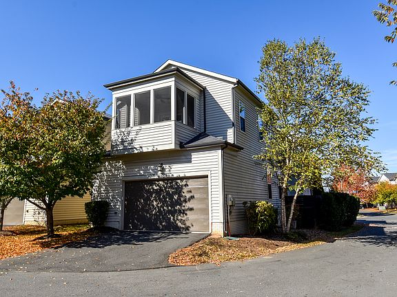 4th image of 44577 Yarmouth Dr