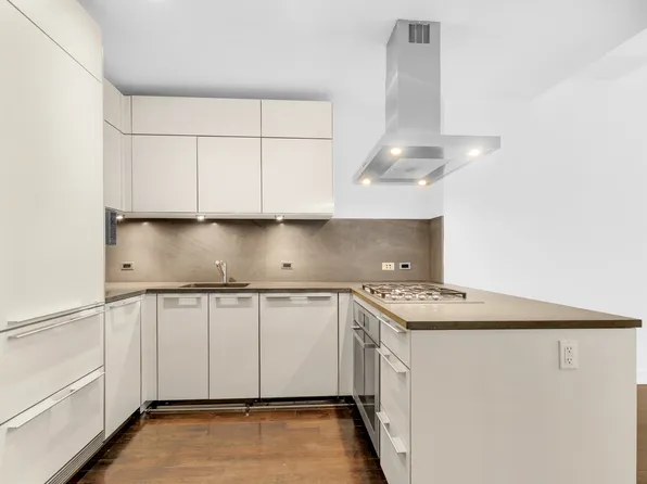 101 Warren Street image 3 of 6