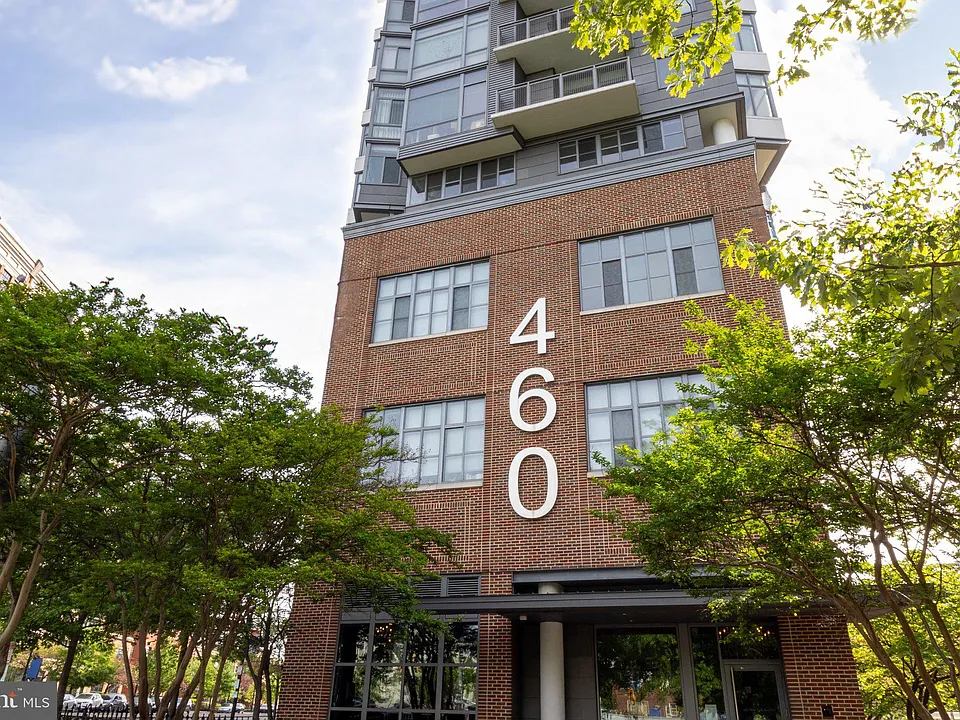 460 New York Ave NW #407