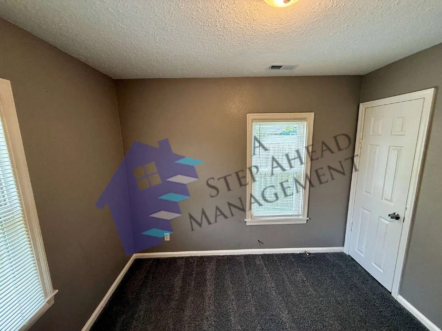 1001 Denison Street — Photo 2