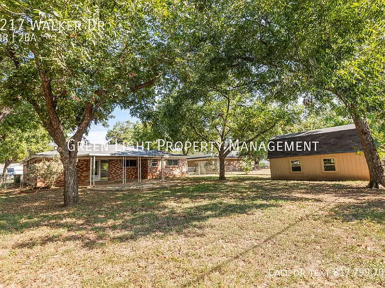 1217 Walker Dr — Photo 28