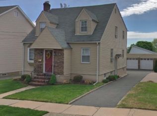 642 7th St, Lyndhurst, NJ 07071