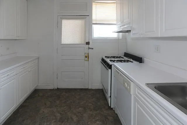 639 W Cornelia Ave #N3 — Photo 3