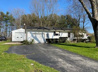 295 Buena Vista Ave, Vienna, OH 44473