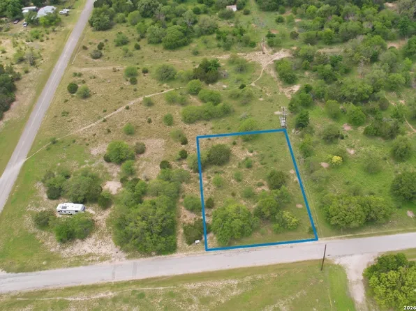 22 Cypress LOT 24, Bandera, TX 78003