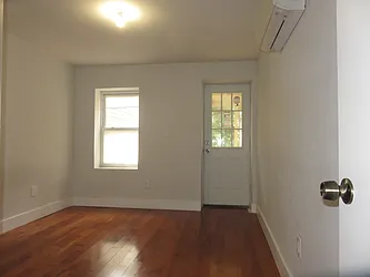 Rented by Rennit Inc.