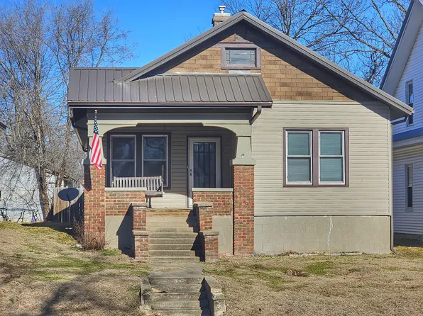 212 East Broadway, New Franklin, MO 65274