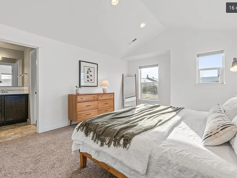 20240 Brumby Ln — Photo 1