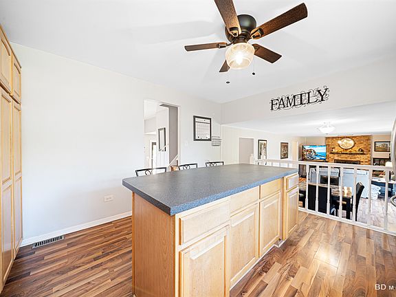4th image of 15229 Bunker Dr