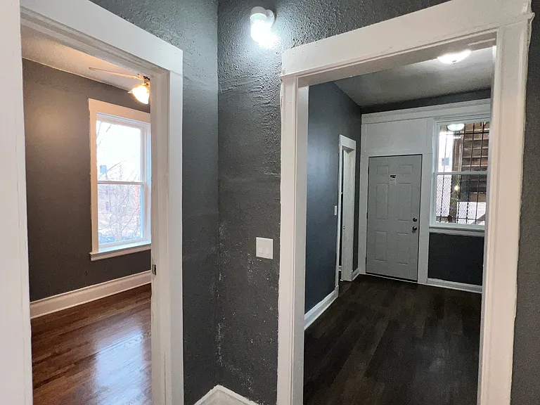 5909 S Calumet Ave #2N — Photo 10