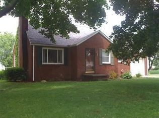 2225 Onahom Cir NE, Canton, OH