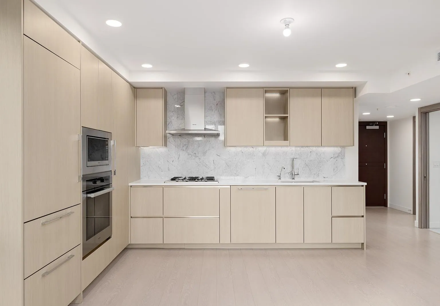 2 bed, 782 sqft, $3,300 — Photo 1