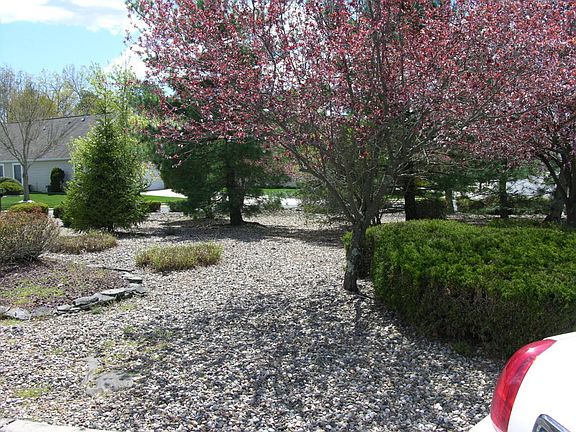 3rd image of 2342 N Chanticleer Ct