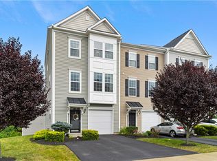 73 McKinley Dr, Mc Kees Rocks, PA 15136