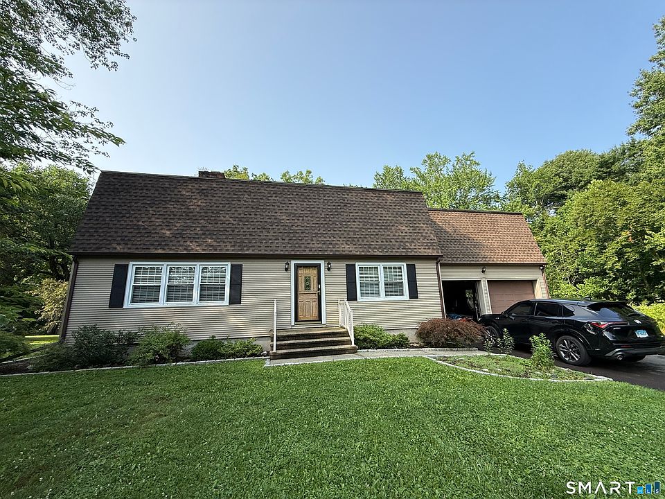 1st image of 556 Forest Road
