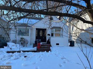 110 S Spring St, Falls Church, VA 22046