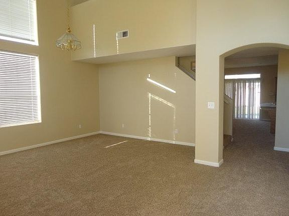 3rd image of 2406 E Harter Ct