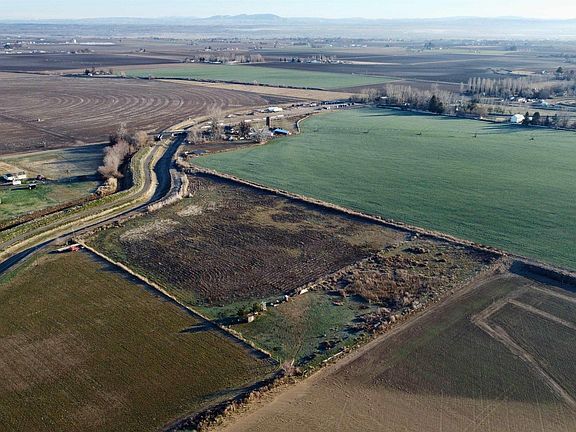 3rd image of 23740 Boehner Rd