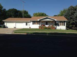 1305 N Capital St, Mitchell, SD 57301