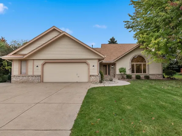 4550 S 119th STREET, Greenfield, WI 53228