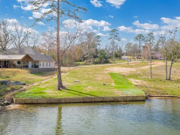 1215B Chateau Ln, Lindale, TX 75771