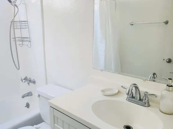 1047 N Ogden Dr APT 2, Los Angeles, CA 90046