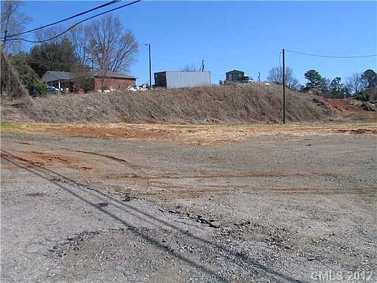 2nd image of 6915 W Wilkinson Blvd